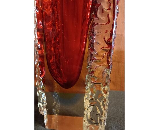 vaso in vetro di murano rosso