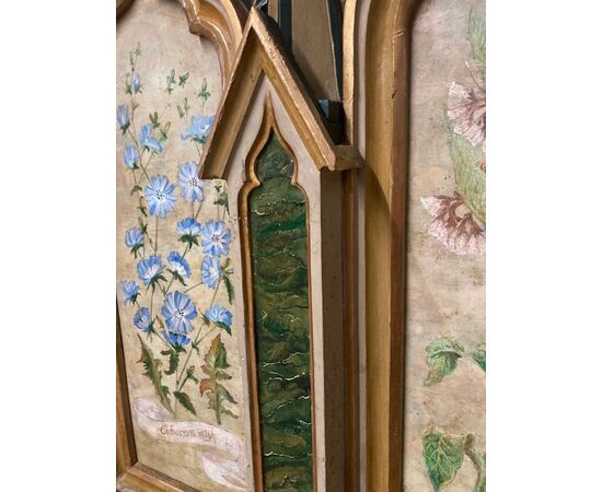 Antica Coppia di panelli dipinti Neogotici allestimenti arredo erboristeria/farmacia.  XIX secolo 