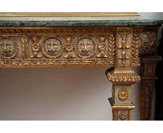 Consolle con specchio antico stile Luigi XVI in lacca e oro. Genova XIX secolo.