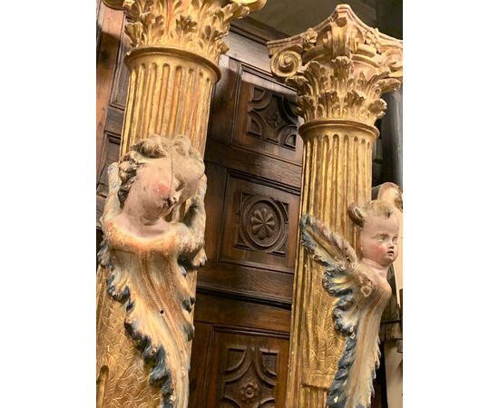 DARS556 - Coppia colonne in legno dorato, epoca '600, misurano cm 40 x H 265 
