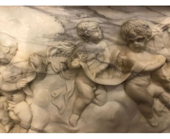 Bassorilievo in marmo di Carrara