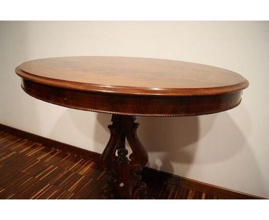 Antico tavolino del 1800 ovale stile Luigi Filippo in piuma di mogano
