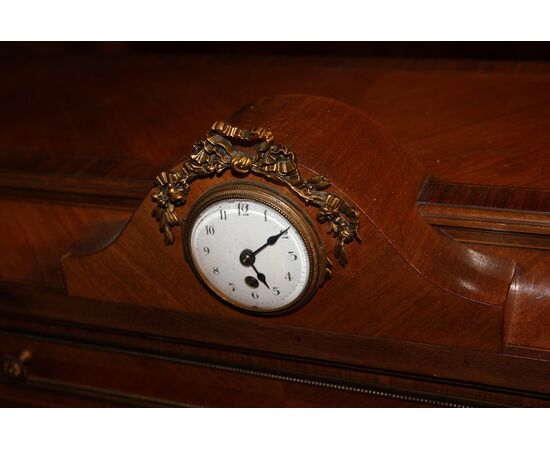 Prezioso scrittoio francese del 1800 stile Luigi XVI in legno di bois de rose con orologio