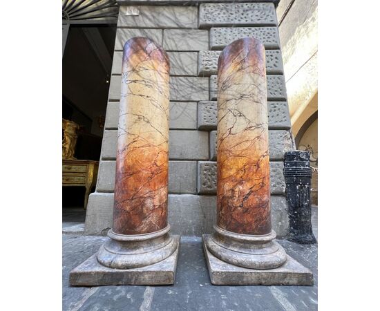 Coppia colonne in legno dipinto 