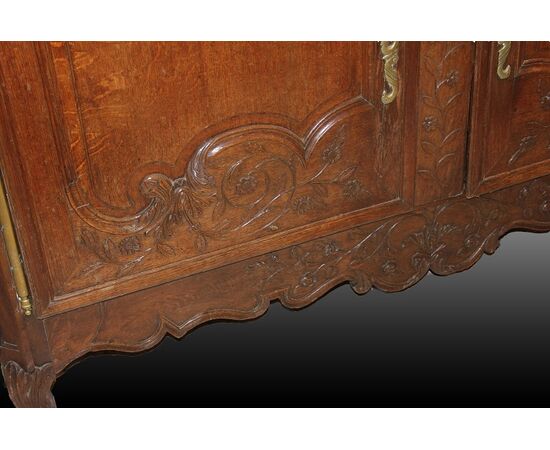 Armadio provenzale di fine 1700 inizio 1800 stile Provenzale in legno di rovere