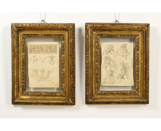 Coppia di disegni a china su carta con studi per grottesche, fregi ed elmi. Pittore del centro Italia del XVII secolo