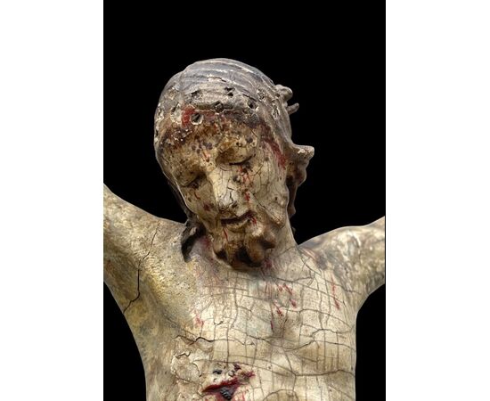 Cristo in croce in legno dipinto Con base.