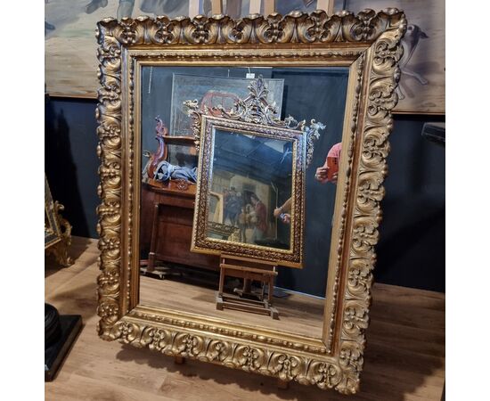 Grande specchiera dorata del 1850 da palazzo nobiliare