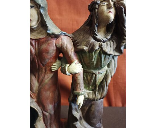 scultura in terracotta "le tre Marie"
