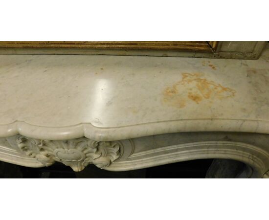 CHM815 - Camino in marmo bianco, epoca '800, cm L 136 x H 106 x P 38