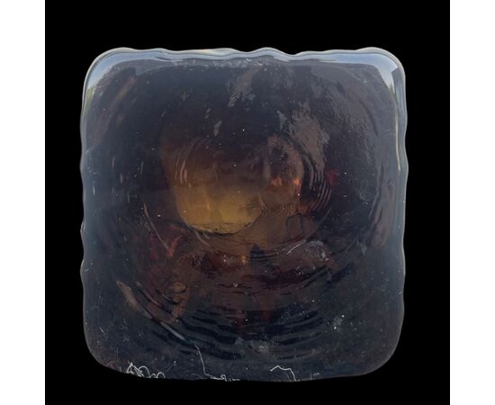 Elefantino in vetro sommerso con inclusione foglia oro su base nera.Manifattura Seguso.Murano.