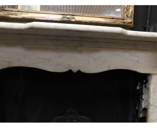 chm683 - fireplace in white Carrara marble, 19th century, measuring cm l 130 xh 108 x d. 26     