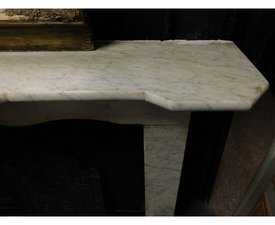 chm683 - fireplace in white Carrara marble, 19th century, measuring cm l 130 xh 108 x d. 26     