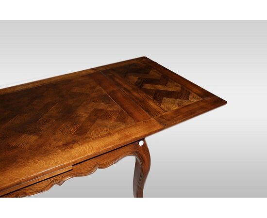 Tavolo francese stile provenzale di fine 1800 di misura contenuta