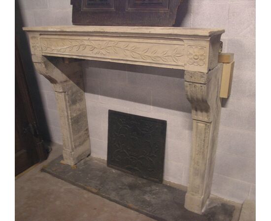 chp285 stone fireplace, epoch 1800, mis. 135 cm xh 122, p.25 / 45     