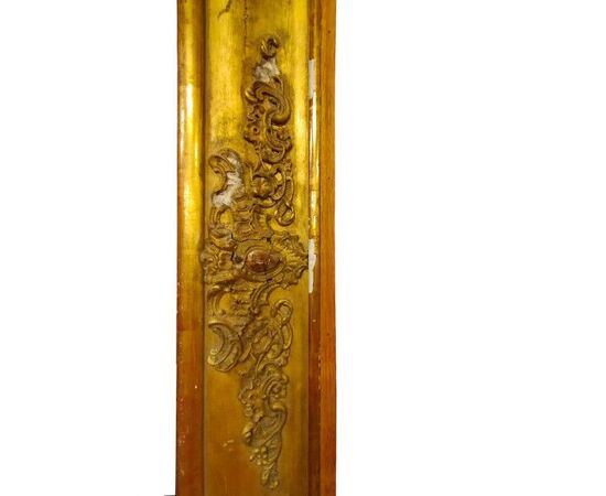 Grande cornice dorata e decorata a stucchi del 1800