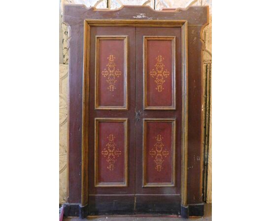 ptl445 bordeaux lacquered door, early eighteenth century, h 248 x 170 cm wide max     