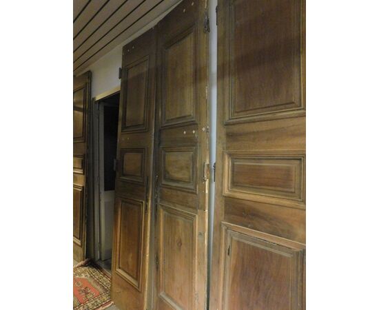 pts493 n. 3 double-sided walnut doors, mis. cm 125 xh 270     