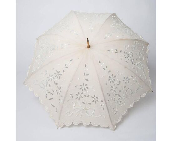 Elegant French parasol in embroidered fabric - B / 1484     
