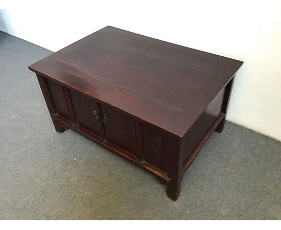 Cabinet / coffee table     