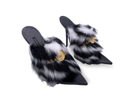 VERSACE Scarpe con Tacco in Col. Nero - 38.5