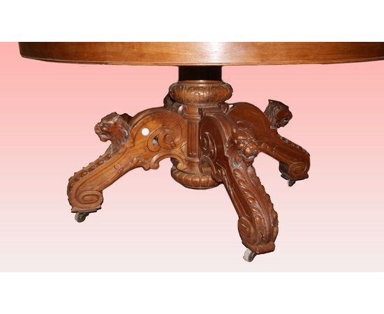 Tavolo francese del 1800 stile Luigi Filippo con grifoni in legno di noce
