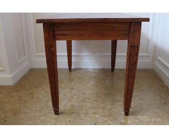 Neoclassical fir table     