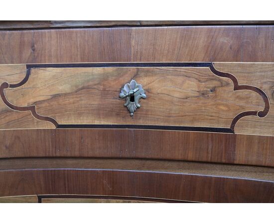 Inlaid chest of drawers     