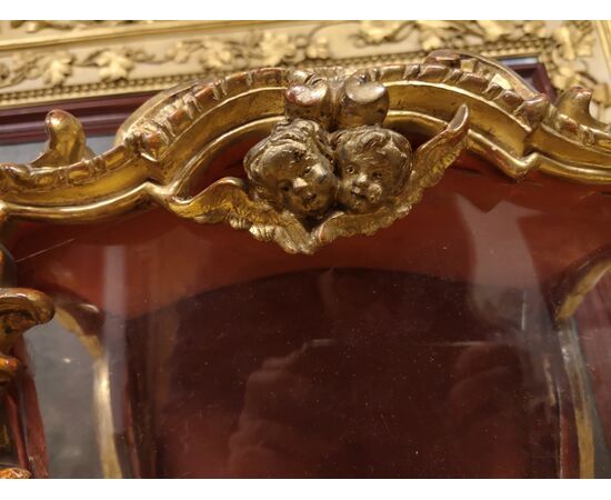 Case in gilded wood, epoch: XVIII century.     