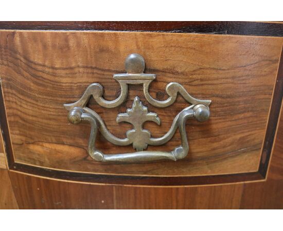 Inlaid chest of drawers     