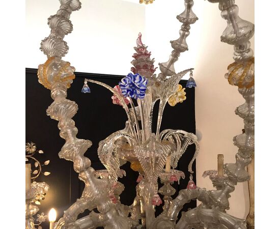 Large Murano glass chandelier with 12 lights     