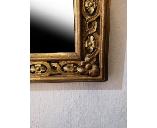Golden and lacquered 19th century frame     