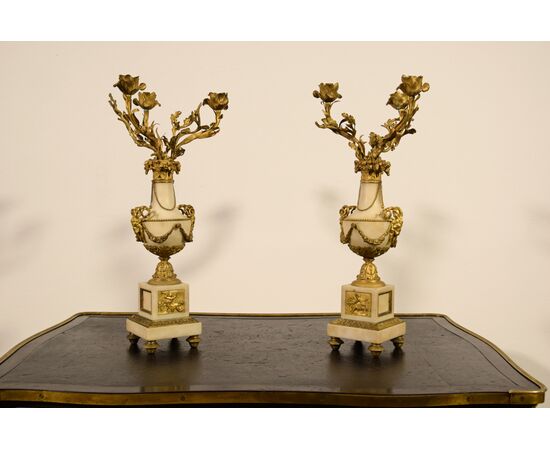 Coppia di candelabri in bronzo dorato e marmo, Francia XIX secolo