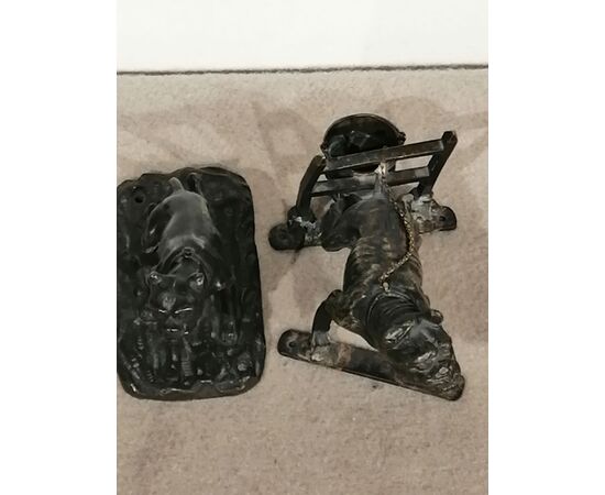 Due bronzetti dell'800 raffiguranti cani