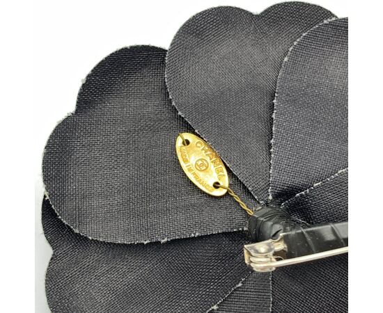 CHANEL Spilla Vintage in Tela Col. Nero Camellia