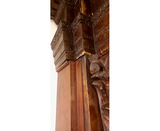 Grande portale rinascimentale in legno
