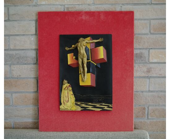 Bassorilievo raffigurante Crocifissione, Salvador Dalì