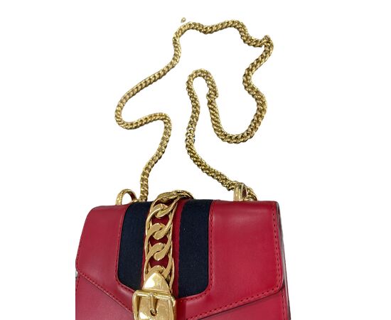Gucci Sylvie Mini Rossa