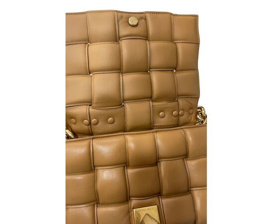 Bottega Veneta Cassette Chain Cammello