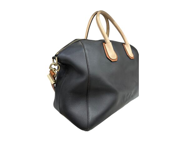 Givenchy Antigona Media Tricolor