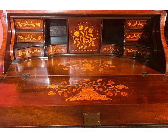 Elegant flap / writing desk. - Amsterdam 1780-1790     