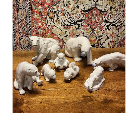 Gruppo di orsi in porcellana Copenaghen/ Bohemia. 