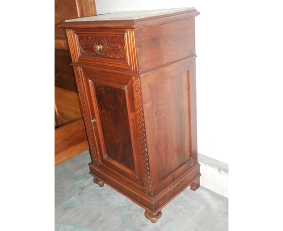Antique &quot;couple&quot; bedside tables in walnut with upstand. Early 1900s.     