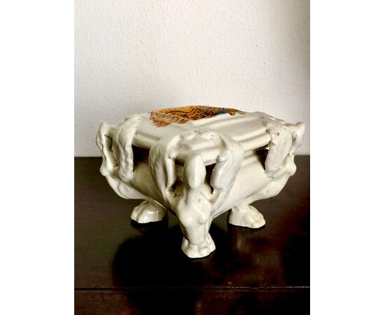 Majolica salt cellar with noble coat of arms.Pavia     