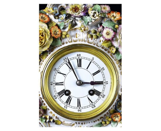 Straordinario orologio in porcellana di pregiata Manifattura Vienna del 1800