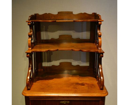 Cabinet in Tuscan walnut     