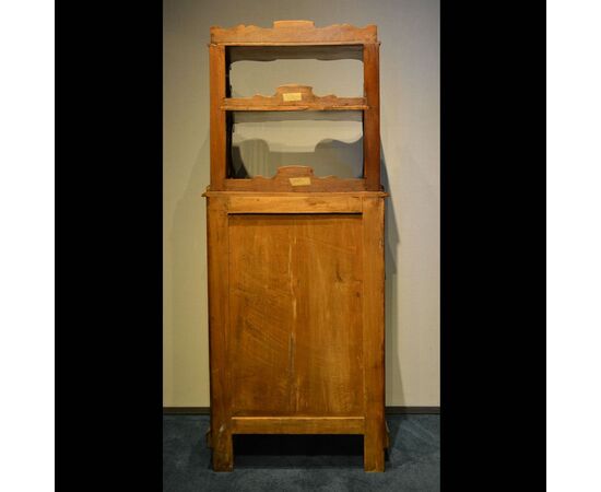 Cabinet in Tuscan walnut     