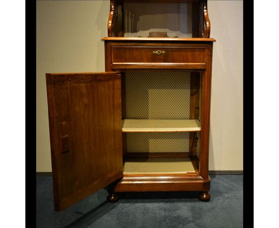 Cabinet in Tuscan walnut     