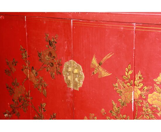 Credenza Cinese prima metà 1900 laccata e riccamente decorata