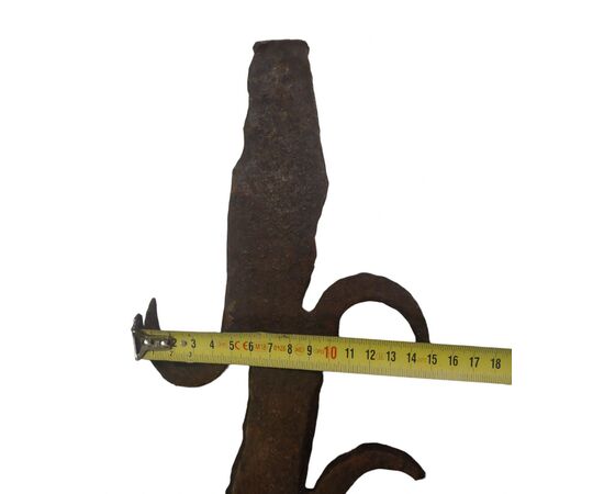 Pelagatti in ferro forgiato e scalpellato XVI-XVII secolo 